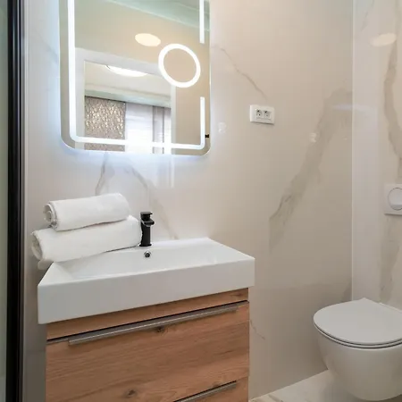 Apartament Mornar-3 By Interhome Trogir