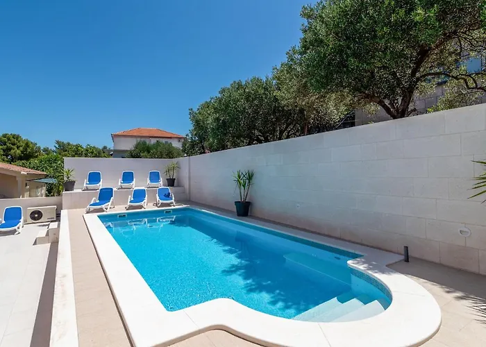 Mornar-3 By Interhome Appartement Trogir