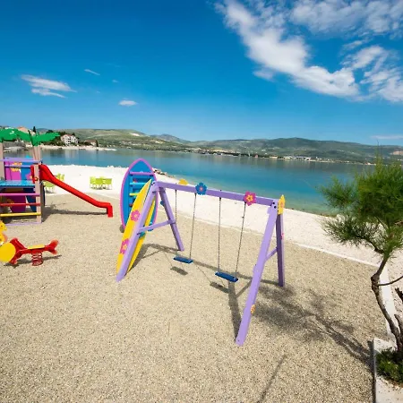 Apartman Mornar-3 By Interhome