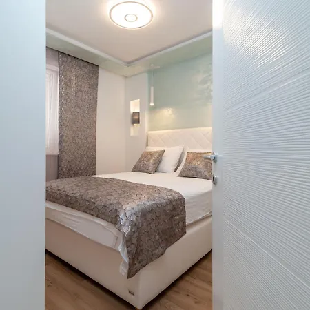 Mornar-3 By Interhome *