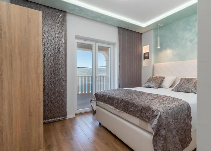 Mornar-3 By Interhome Trogir